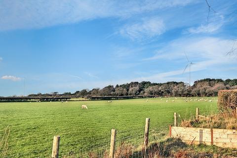 3 bedroom end of terrace house for sale, East Stoke