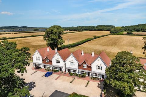 3 bedroom end of terrace house for sale, East Stoke