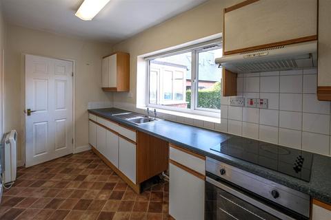 2 bedroom semi-detached bungalow for sale, Maltkiln Road, Fenton, Lincoln LN1