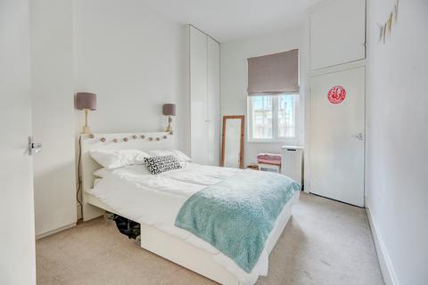 1 bedroom flat to rent, Clarence Square, Brighton, East Sussex, BN1