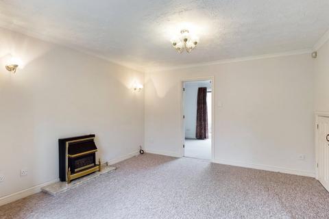 3 bedroom end of terrace house to rent, Emerson Way, Bristol BS16