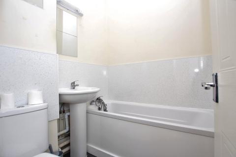 1 bedroom flat to rent, Broadwater Road, Worthing, West Sussex, BN14