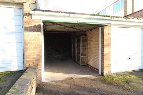 Property to rent, Garage, Yeomans Court, Nottingham