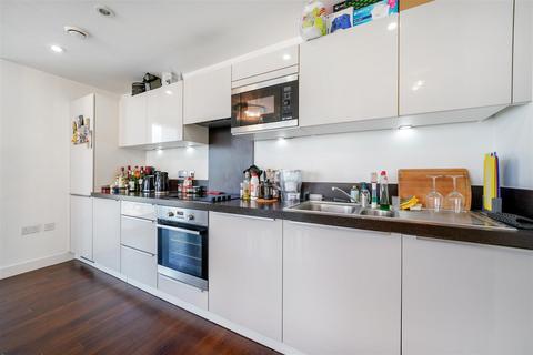 2 bedroom apartment for sale, Sienna Alto, Lewisham, SE13