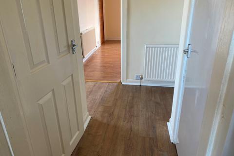 2 bedroom flat to rent, Cadzow Avenue, Bo'Ness EH51