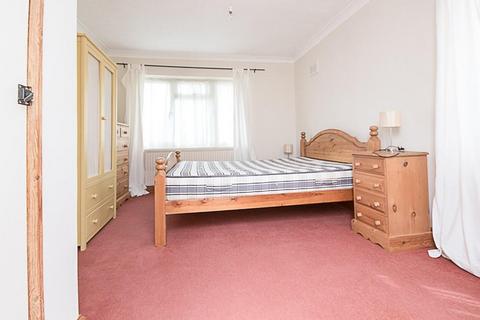 1 bedroom flat to rent, Hawthorn Avenue, Brentwood