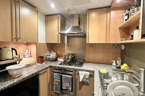 2 bedroom flat to rent, Coleridge Gardens, London SW10