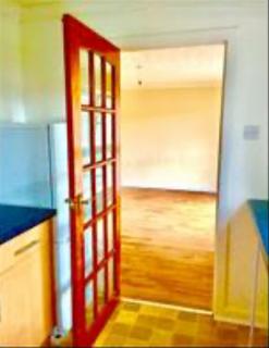 2 bedroom flat to rent, Hazel Road, Glasgow G67