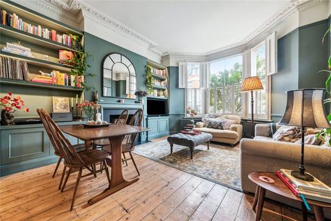 2f Almeric Road, London, SW11 1HL