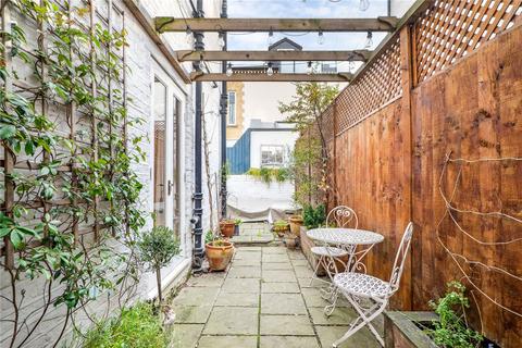 2f Almeric Road, London, SW11 1HL