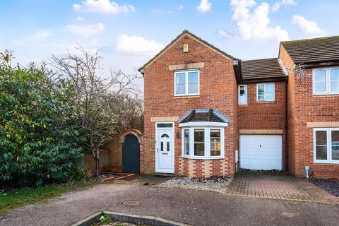 3 bedroom semi-detached house for sale, Odin Close, Bedford