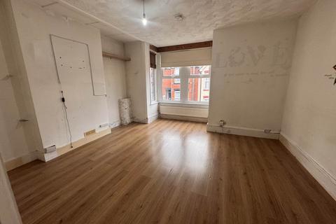 1 bedroom flat to rent, Institute Road, Chatham