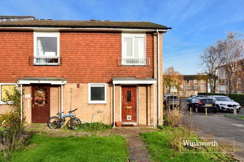 3 bedroom end of terrace house for sale, Handside Close, Worcester Park, KT4