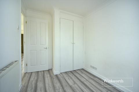 25 Handside Close, Worcester Park, KT4 8QG
