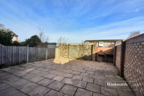 25 Handside Close, Worcester Park, KT4 8QG