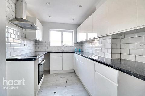 2 bedroom maisonette to rent, Steeplehall, Basildon