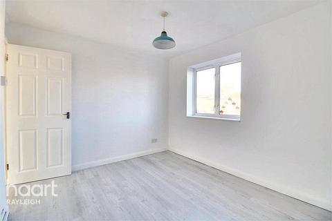 2 bedroom maisonette to rent, Steeplehall, Basildon