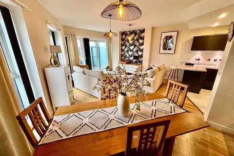 2 bedroom penthouse for sale, Mason Way, Birmingham, B15