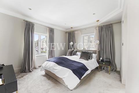 5 bedroom end of terrace house for sale, South Kensington SW7