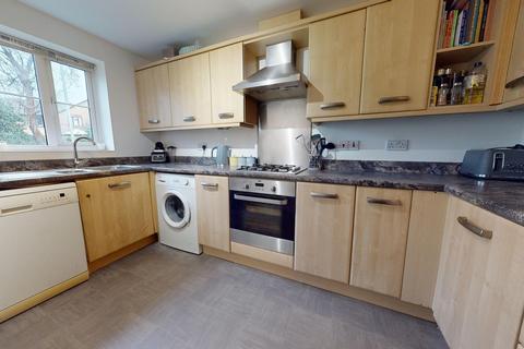 3 bedroom end of terrace house for sale, Dennetts Close, Daventry, NN11 9AE