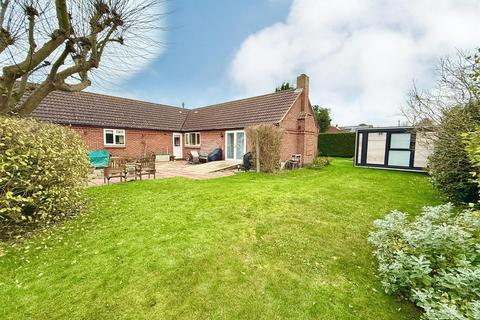 3 bedroom detached bungalow for sale, Eden Close, Bacton, NR12