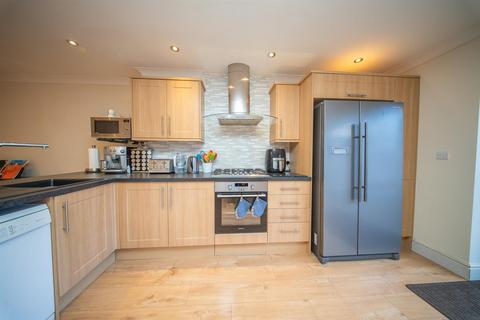 30 New Road, Harlington, Hayes, UB3 5BD