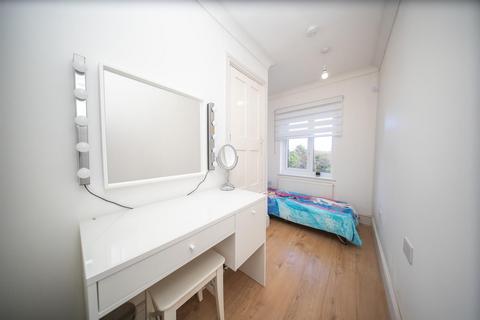 30 New Road, Harlington, Hayes, UB3 5BD