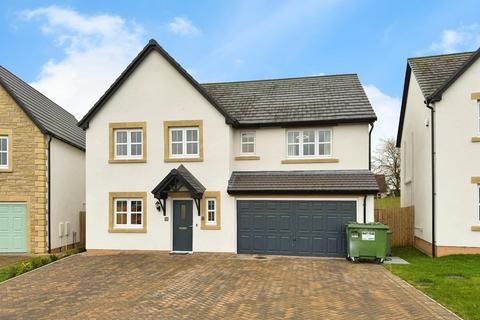 5 bedroom detached house to rent, Millstone Place, Endmoor