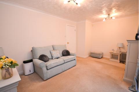 2 bedroom bungalow for sale, Mansfield Court, Peterborough PE1