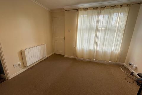 1 bedroom end of terrace house to rent, St. Neots Close, Borehamwood, WD6