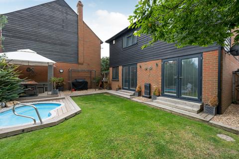 3 Collards Close, Monkton, Ramsgate, CT12 4JU