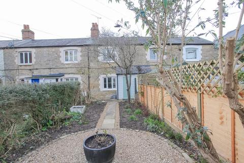 2 bedroom cottage to rent, High Street, Kidlington