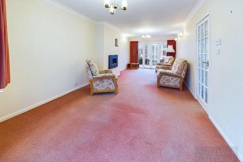 3 bedroom semi-detached house for sale, Wintersdale Road, Evington, Leicester