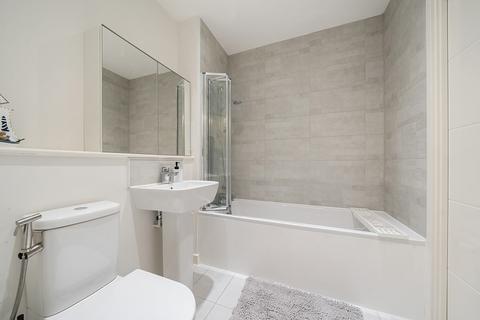 3 bedroom apartment for sale, Milky Way, London NW9