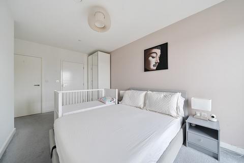 3 bedroom apartment for sale, Milky Way, London NW9