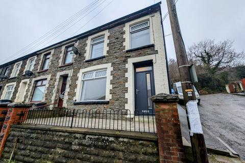 3 bedroom end of terrace house for sale, Mountain Ash Road, CF45