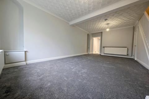 3 bedroom end of terrace house for sale, Mountain Ash Road, CF45