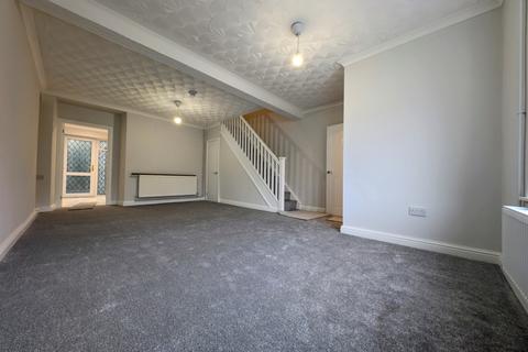 3 bedroom end of terrace house for sale, Mountain Ash Road, CF45