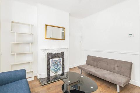 2 bedroom flat to rent, Fenham Road Peckham SE15