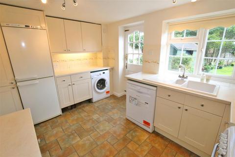 3 bedroom end of terrace house for sale, Trottiscliffe