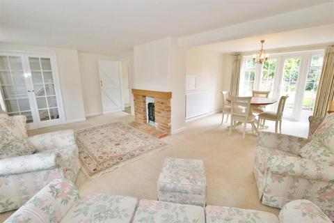 3 bedroom end of terrace house for sale, Trottiscliffe