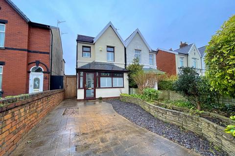 2 bedroom semi-detached house to rent, Southport PR9