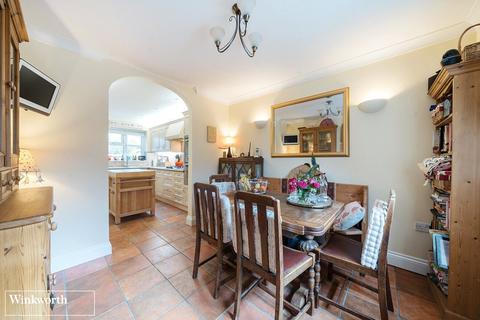 3 bedroom semi-detached house for sale, Farleigh Road, Cliddesden, Basingstoke, Hampshire, RG25