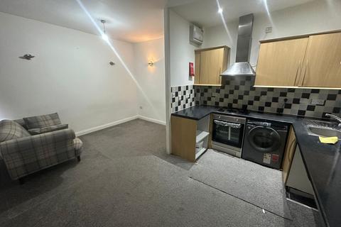 1 bedroom flat to rent, Beaufort Gardens Ilford , IG1