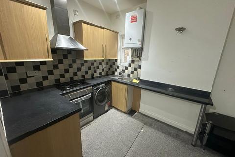 1 bedroom flat to rent, Beaufort Gardens Ilford , IG1