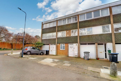 4 bedroom terraced house to rent, Clement Close, Brondesbury, London, NW6