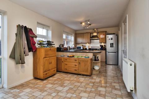 4 bedroom detached house for sale, Plover Walk, Market Rasen LN8