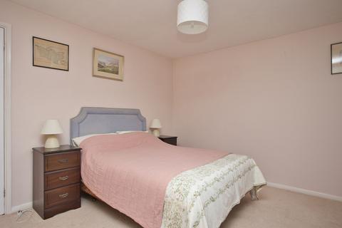 2 bedroom ground floor flat for sale, Harold Street, Dover, CT16