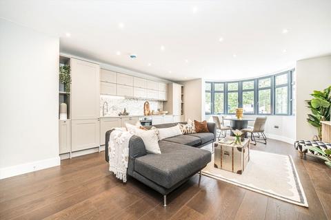 Brondesbury Park, London NW6