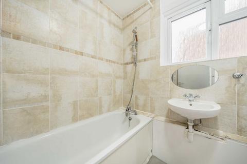 1 bedroom flat for sale, Telford Avenue, London SW2